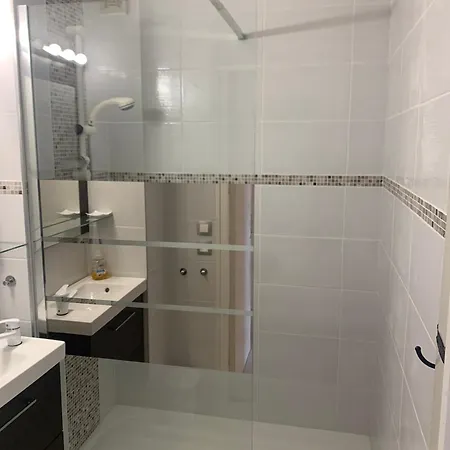 27m² - Centre-ville - Parking Prive - Tt Equipee - 1km Gare Tgv شقة